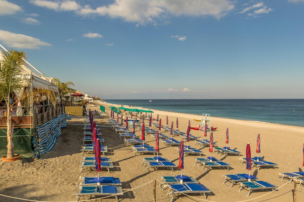 Blue Wood Apartment Letojanni Εξωτερικό φωτογραφία